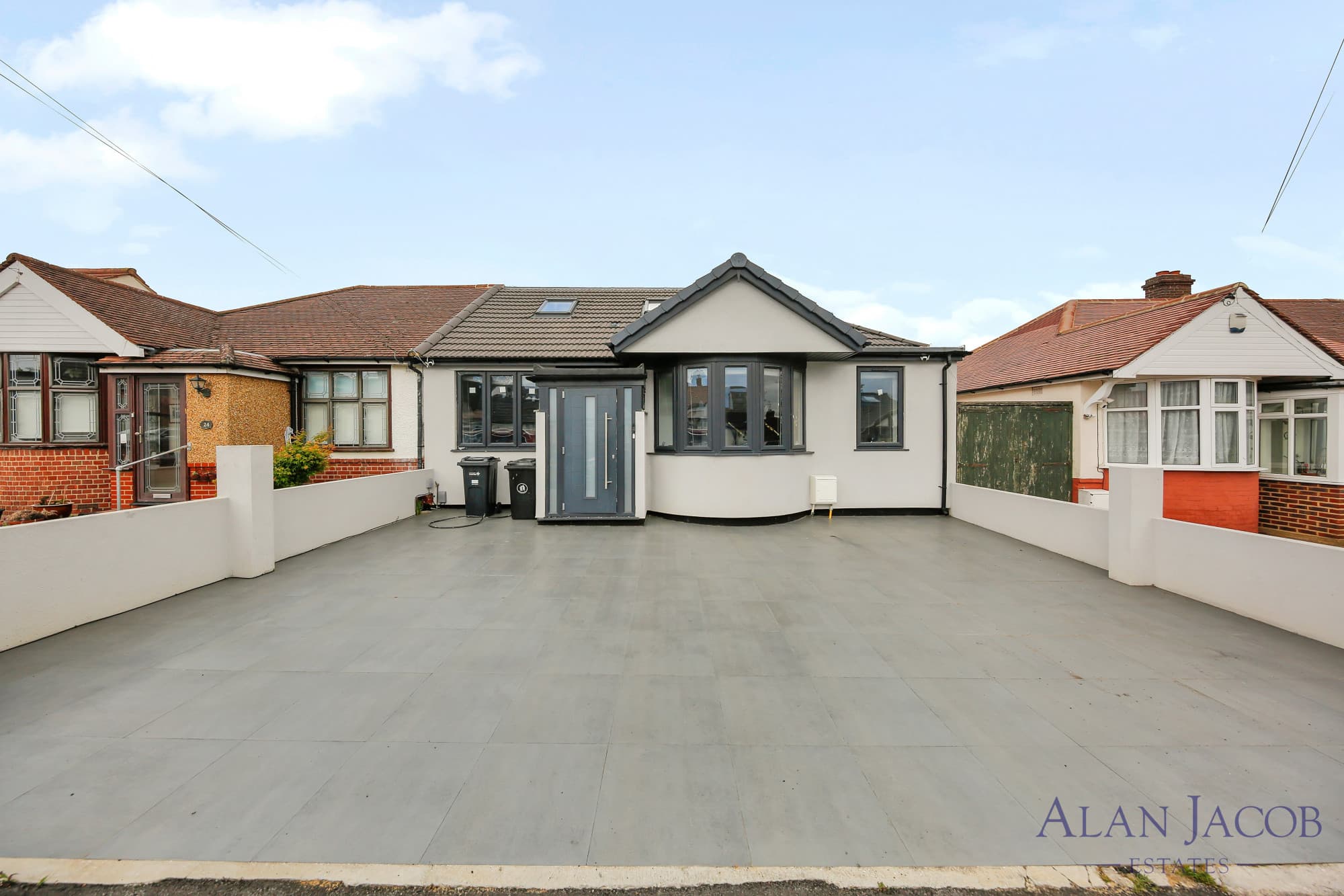 5 Bedroom Bungalow in Ilford