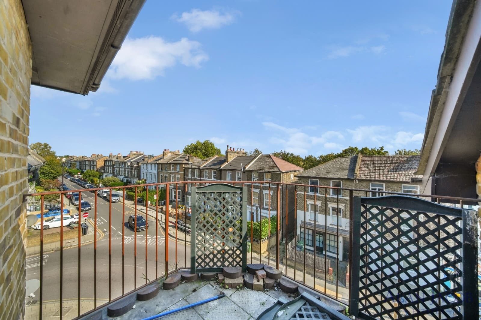 2 Bedroom Flat in London