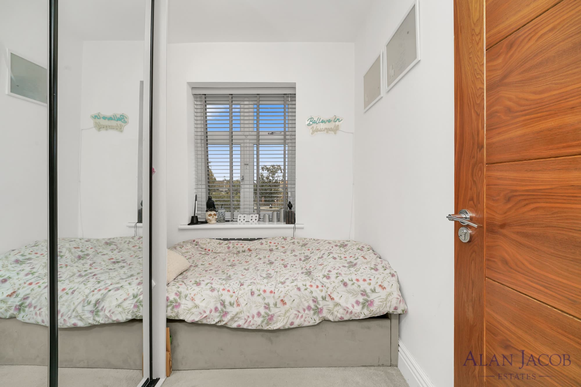 3 Bedroom House in Romford