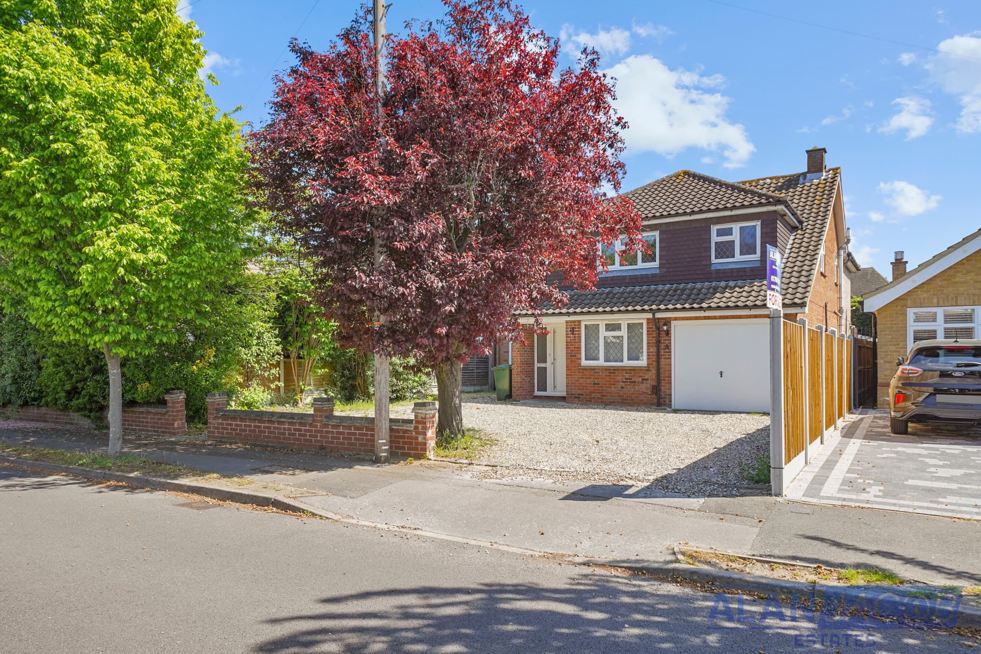 4 Bedroom Detached house in Hornchurch